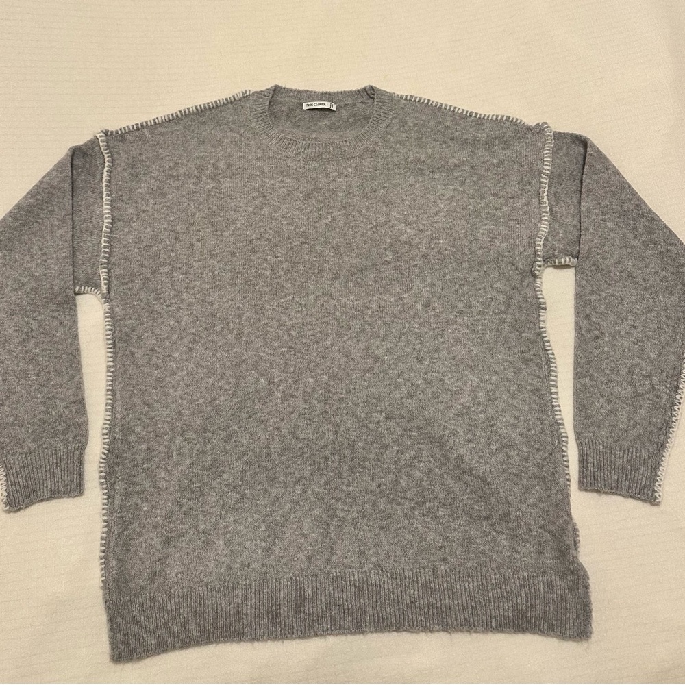 Pink Clover Naphtali Contrast Stitching Sweater